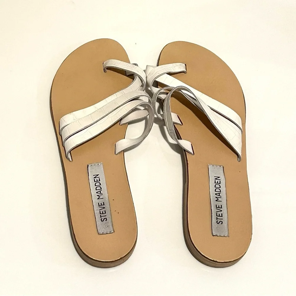 ✨ CLEAR OUT SALE ✨ Steve Madden Ringtone Sandal - Picture 6 of 9